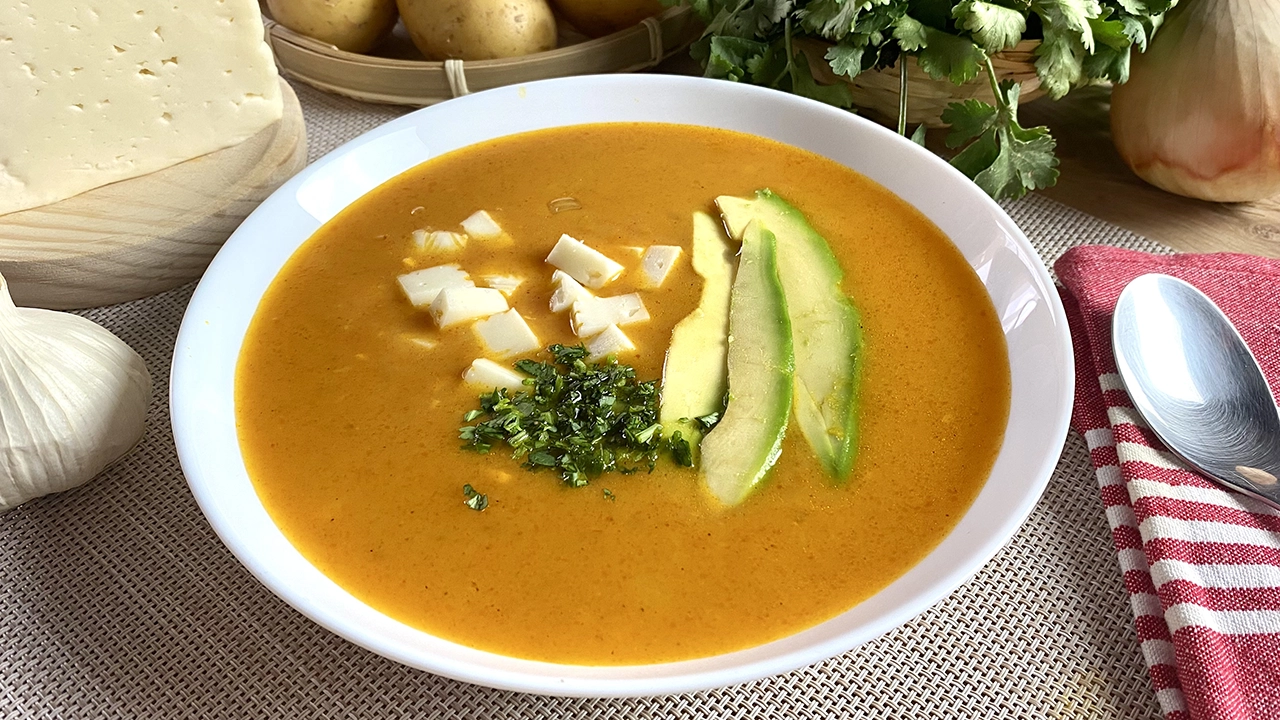 Locro de papas, receta de la gastronomía ecuatoriana